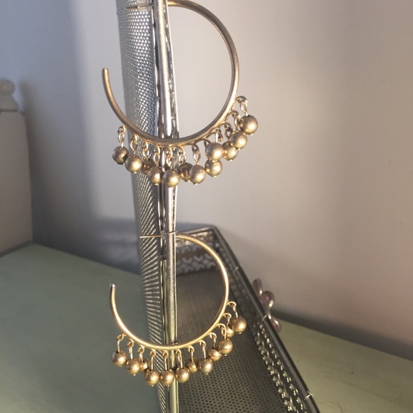 Gold tone Beaded Earrings Dangle Medium Hoop - Picture 1 of 6